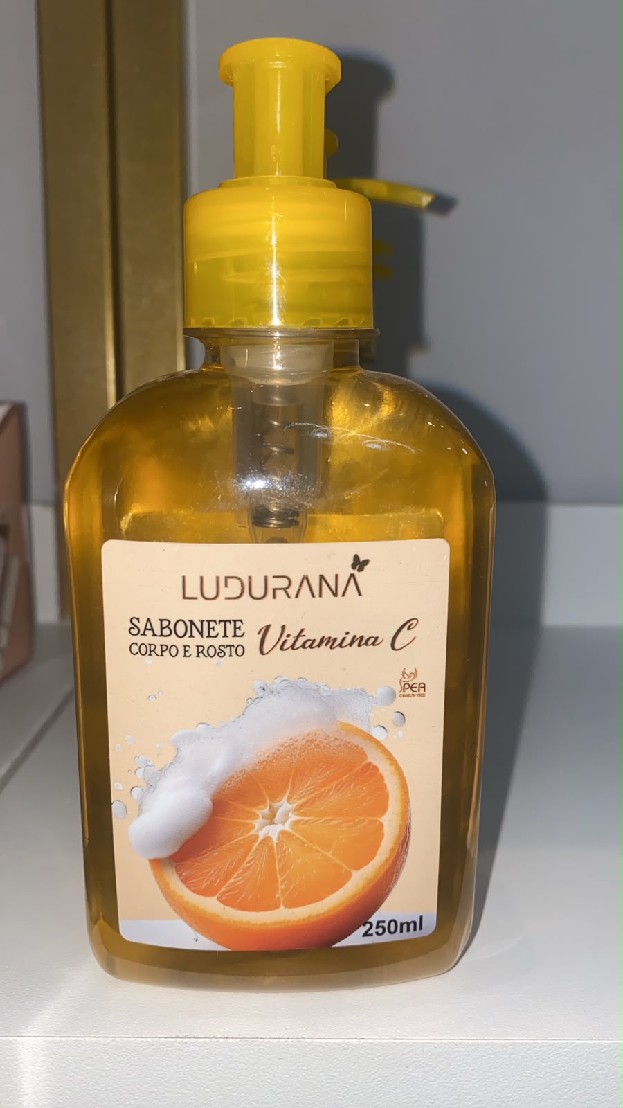 Sabonete corpo e rosto vitamina C - Ladurana