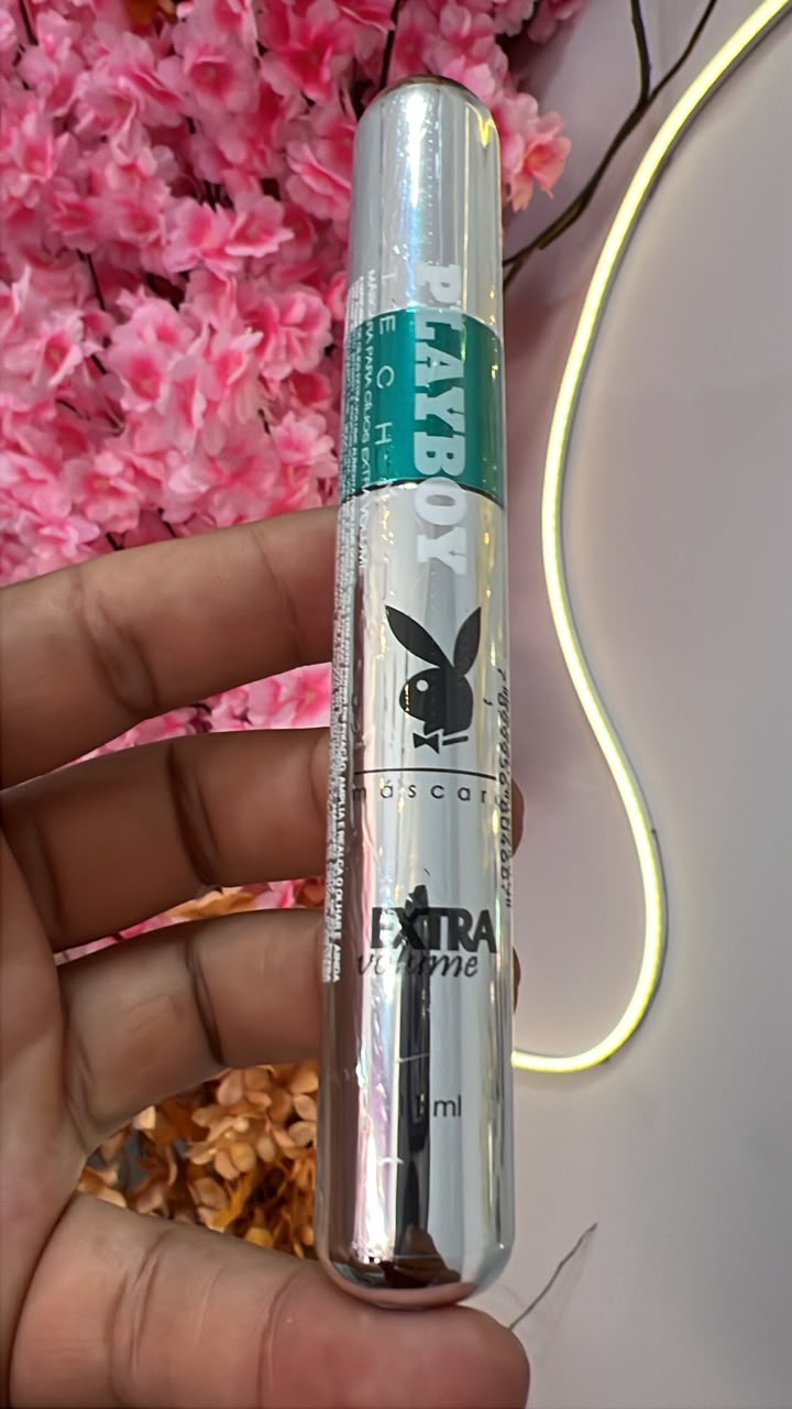 Mascara extra volume para cílios - Playboy