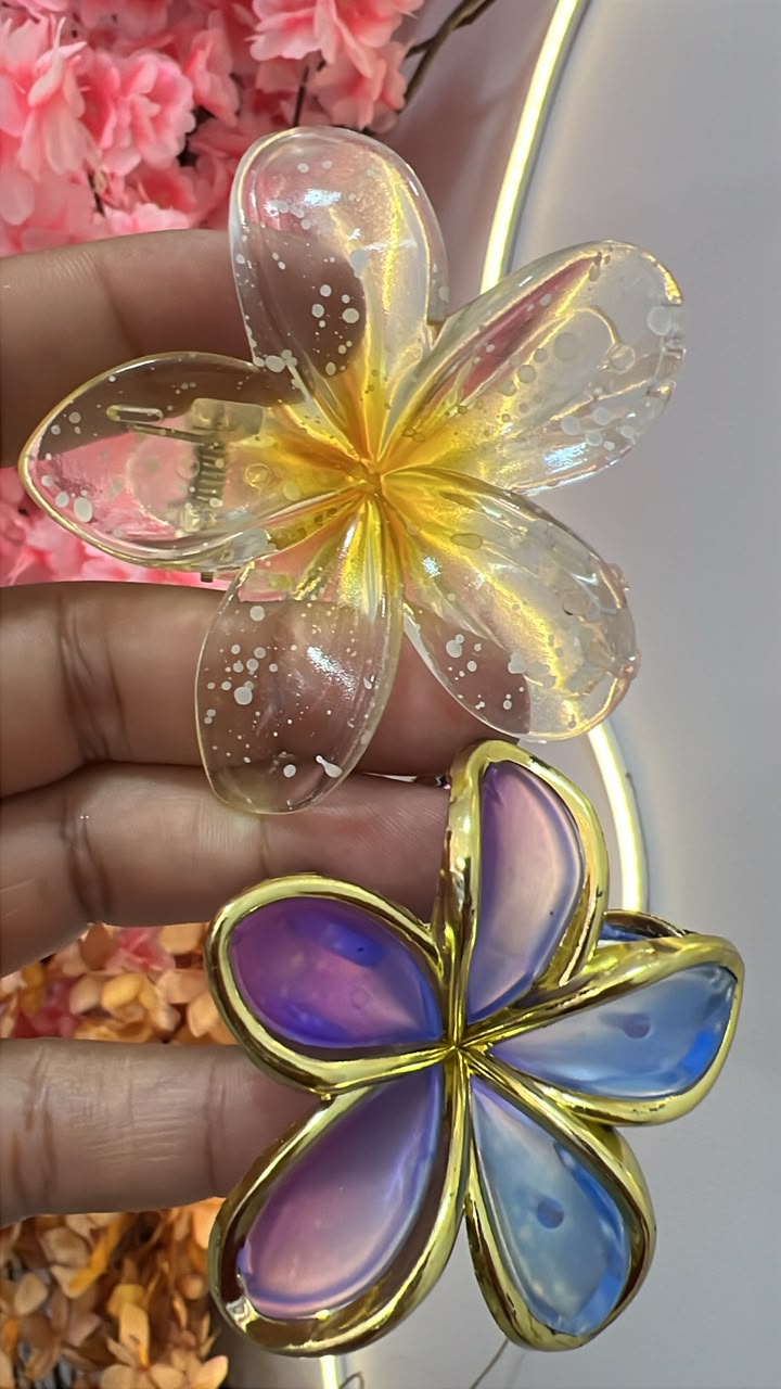 Presilhas solitárias flor/concha